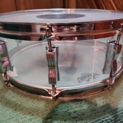 Ludwig 5x14" Vistalite Acrylic 10-Lug Snare Drum with P-85 Strainer 1970s - Clear image 4
