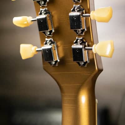 Gibson Custom Shop 1957 Les Paul Standard Murphy Lab Ultra Light Aged Electric Guitar with Bigsby - All Double Gold with Hardshell Case image 7