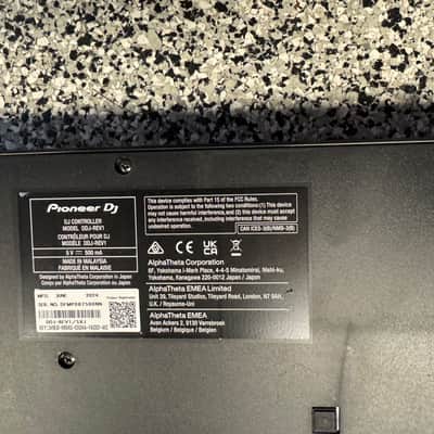 Pioneer Serato DJ board 2020s - Black image 4