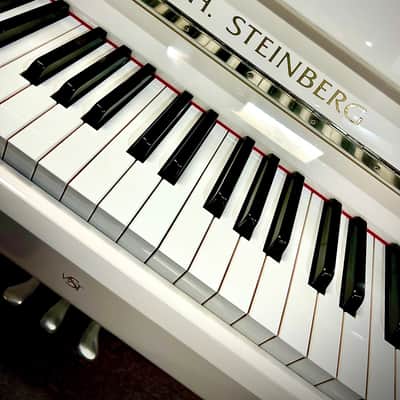 WILH.STEINBERG P118CW Upright Piano White - white snow image 4
