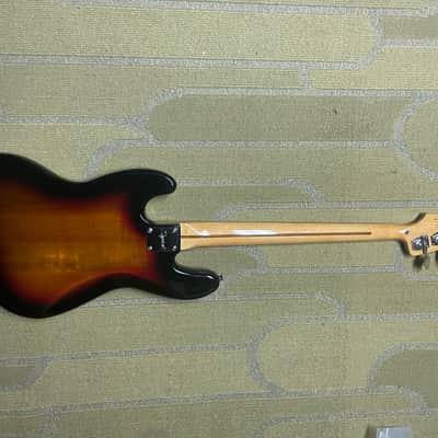 Squier Classic Vibe '70s Jazz Bass 2019 - Present - 3-Color Sunburst image 5