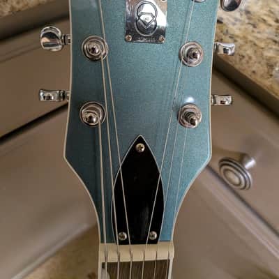Gretsch G5622T-140 140th Anniversary Electromatic Double Platinum Center Block 2023 - Present - Two-Tone Stone Platinum / Pearl Platinum image 2