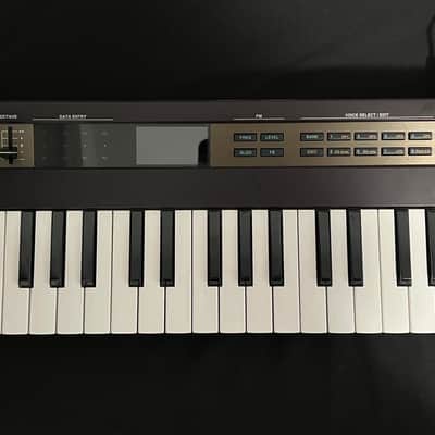 Buy used Yamaha Reface DX Mini Mobile Keyboard 2015 - Present - Black