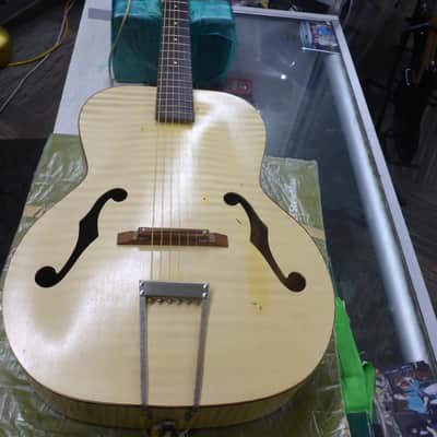 Kay Harmony L9-5520 P4 " West Point " Arch Top '59-'69  - White Burst image 2
