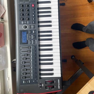 Novation Impulse 49 MIDI Keyboard Controller 2011 - Present - Gray image 2