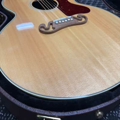 Gibson SJ-200 Studio Walnut 2020 - 2022 - Antique Natural image 3