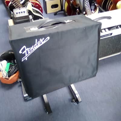 Fender Vibrio champ reverb 68 reissue image 3