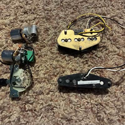Squier Telecaster 2025 - pickups and control set . quick connect . image 2