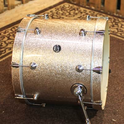 DW Performance Bermuda Sparkle Bass Drum - 16x20 image 2