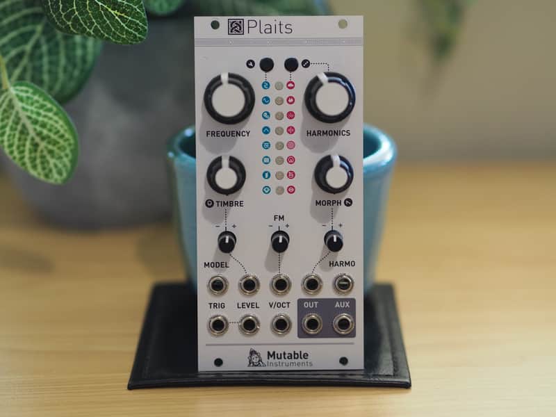 Mutable Instruments Plaits