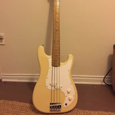 Fender Bullet Bass 1981-1983 Cream image 1