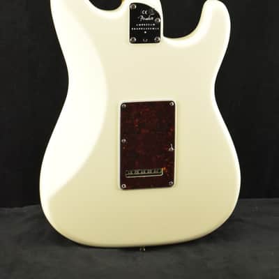 Fender American Professional II Stratocaster Left-Hand MN Olympic White image 5