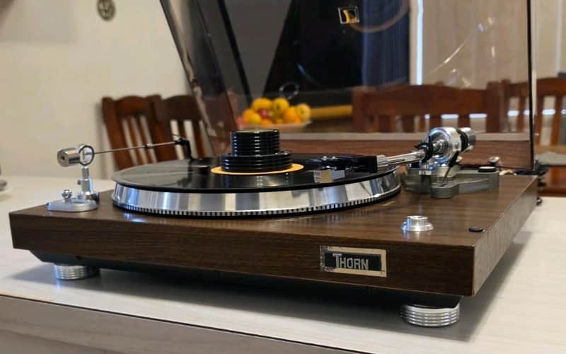VINTAGE THORN RESTORED TURNTABLE/33/45 SPEED/CHROME STYLE image 1