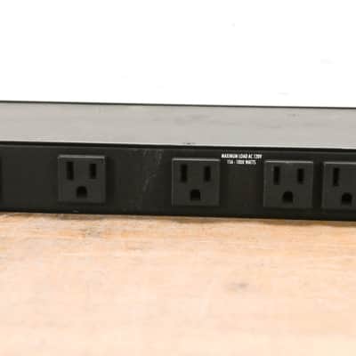 Furman M-8Lx 15A Merit Series Power Conditioner with Lights CG013ZY image 7