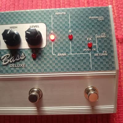 Tech 21 VT Bass Deluxe 2010s - Brushed Aluminum image 4