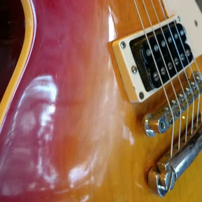 Gibson Les Paul Classic 2001 Cherry Sunburst image 6