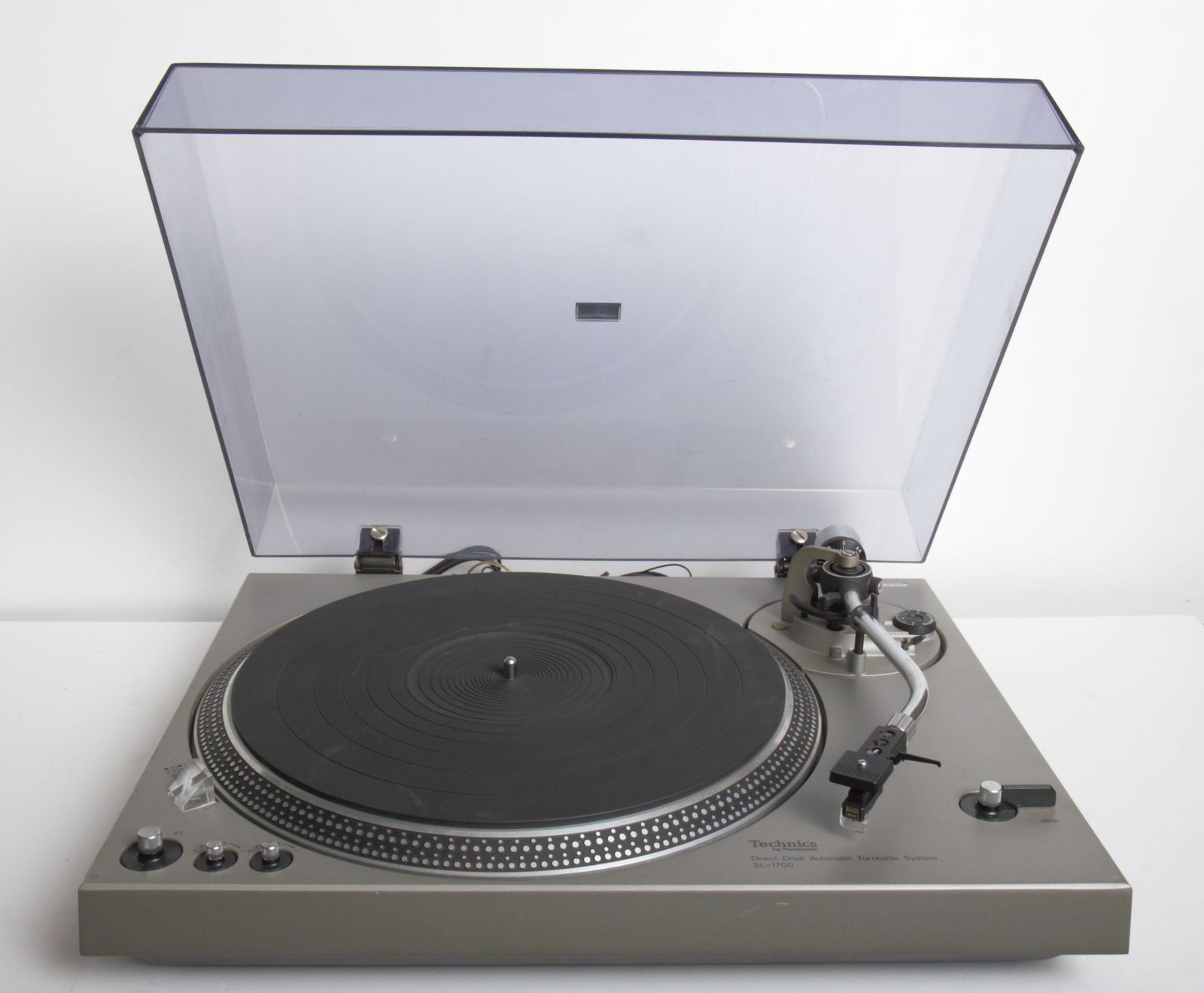 レコードプレーヤーTechnics  SL1700 tyzawens0krhgnlgknve.jpg