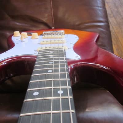 Amati H-Series Double Cutaway Electric Guitar 10STHG - Cherry Sunburst w/ Amati Gig Bag image 6