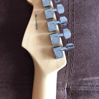 Fender Stratocaster American Professional FSR 2018 - Daphne Blue image 9
