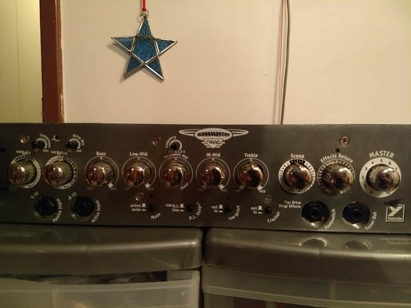 Yorkville Bassmaster xs400 head image 1