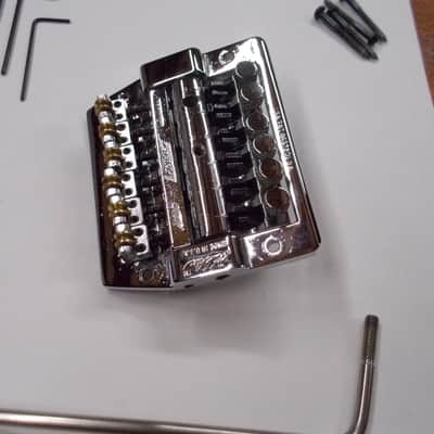 Original 80's Kahler USA 2330 Flyer RH Chrome Tremolo bridge image 3
