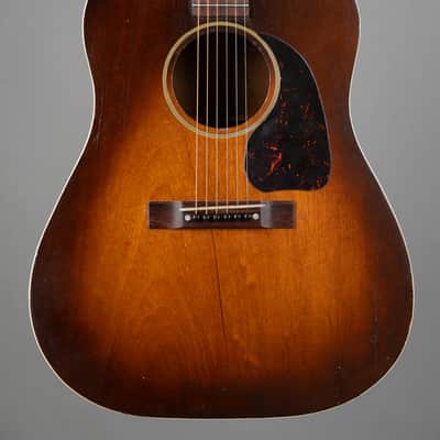 c1942 Gibson J-45 Banner (USA, Non Truss Rod Model, Sunburst, HSC) image 7