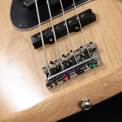 Fender USA American Deluxe Precision Bass Ash/Maple N3 Pickups Natural Fender [10048335] (06/15) image 4