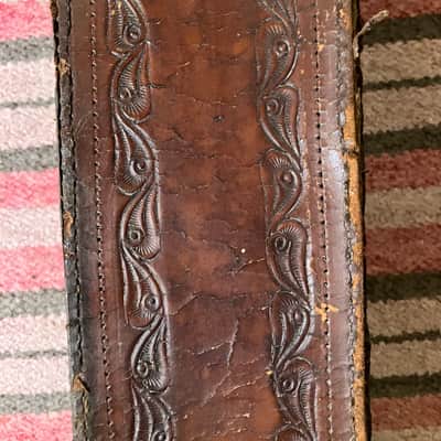 Antique 1890's M&W Bull's Head Leather Tooled Banjo Case image 3
