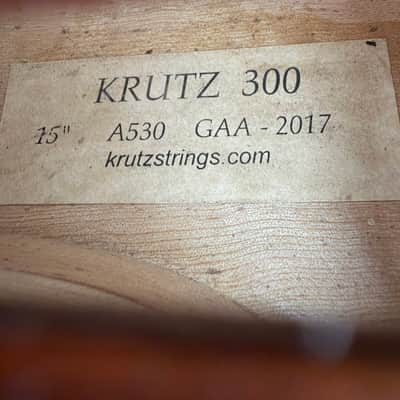 Krutz Model 300 A530 15" Viola Outfit with Case and Bow Bild 6