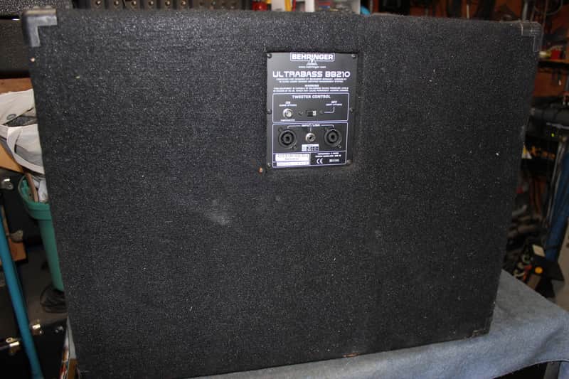 Behringer BB210 Ultra Bass/2x10 with Bugera Speakers and Corner