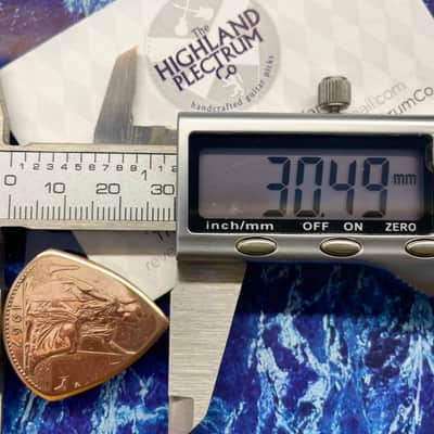 **World Cup Special 20% Discount** Two (2) Queen Elizabeth 1966 Penny Coin Guitar Picks. image 3