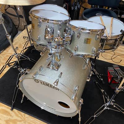 Yamaha Maple Custom Absolute Drum Set with hardware image 6