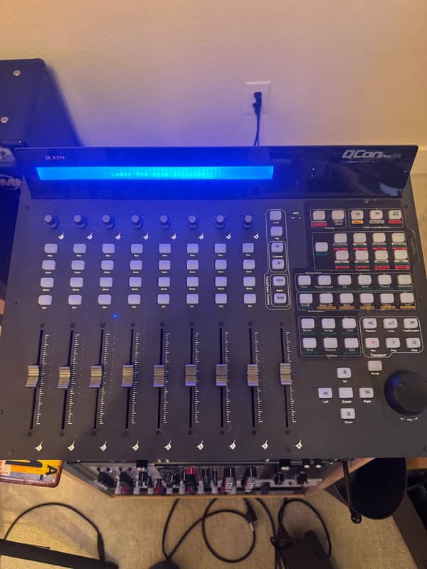 iCON QCon Pro G2 8-Channel Motorized DAW/MIDI Control Surface image 1