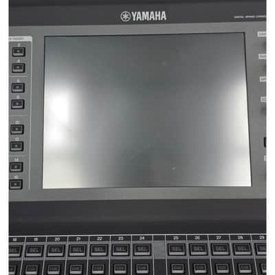 Yamaha QL5 - Mixer - Black - Excellent w/ Power Supply, Manuals, Soft Cover image 8