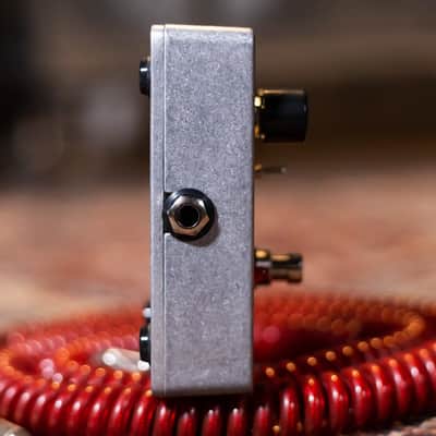 Electro-Harmonix Bass Preacher Bass Compressor/Sustainer Pedal image 4