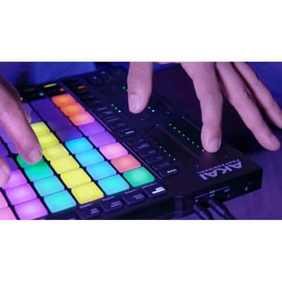 AKAI PROFESSIONAL APC64 Pour Ableton - Contrôleur Ableton 8x8 pads, 8 bandes tactiles, CV/Gate image 7