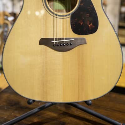 Yamaha FG800J NT Dreadnought Acoustic Guitar - Natural image 3