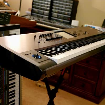 MUST SEE!!! KORG KRONOS X 88 IN FACTORY BOX! FULLY SERVICED IN AMAZING CONDITION! image 7