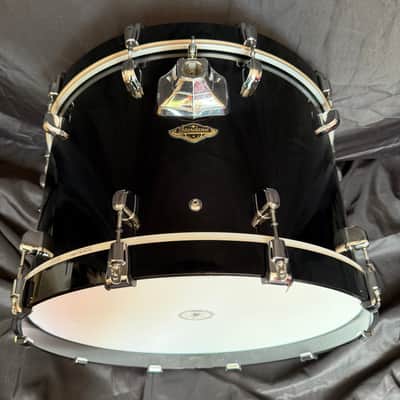 Tama Starclassic Walnut Birch 14x22 Bass Drum - Piano Black Lacquer image 2