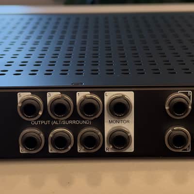 Universal Audio Apollo x6 Thunderbolt 3 Audio Interface 2018 - Present - Black image 5