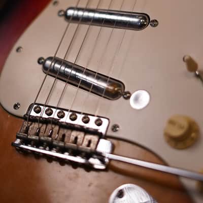 Fender Stratocaster with Rosewood Fretboard 1971 - Sunburst image 8