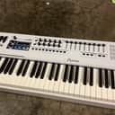 Arturia KeyLab 88 MIDI Controller Weighted Hammer-Action USB Keyboard