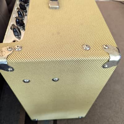 Peavey Delta Blues 115 30W 1x15 Guitar Combo Amp - Tweed image 5