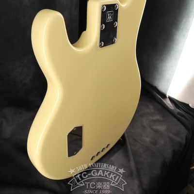 MUSIC MAN StingRay NAMM 100TH ANNIVERSARY LTD EDITION Status Graphite Neck /Classic StingRay 2EQ Body image 8