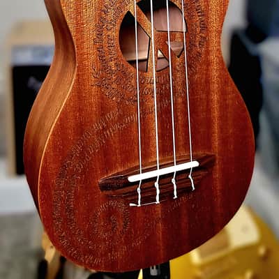 Luna Maluhia Peace Concert Ukulele - Natural w/ Gig Bag $20 Discounted!! image 7