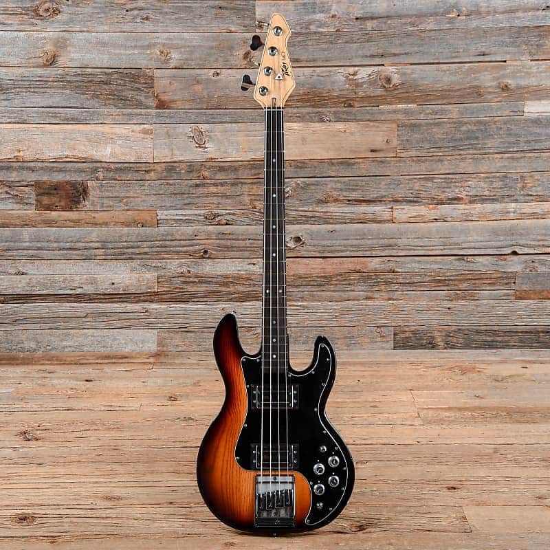 Peavey T-40 Bass Guitar image 10