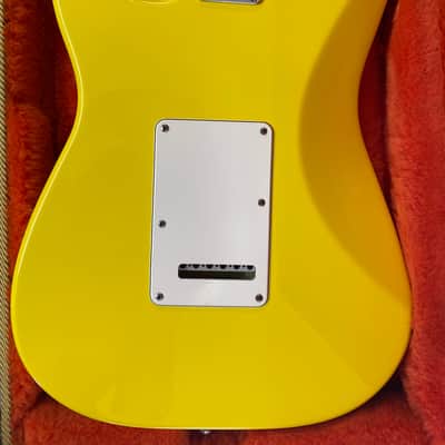 1995 Fender Jeff Beck Graffiti Yellow  Prototype One Of A Kind Stratocaster image 5