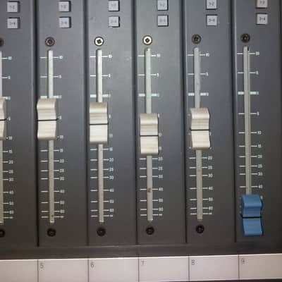 Soundcraft Delta SR 16 Channel Mixer image 9