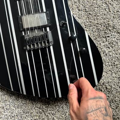 Schecter Synyster Gates Custom HT Electric 2022 - Gloss Black w Silver Stripes image 2