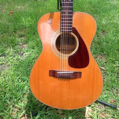Vintage 70's Yamaha FG 100 Acoustic Guitar image 2